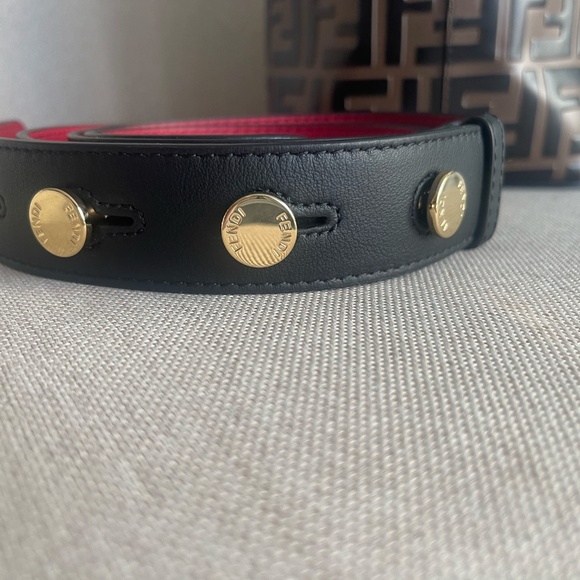 Fendi Mon Tresor Embossed Leather Small Bucket Bag - Picture 2 of 10